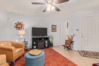 Photo #3: 6561493 Listing