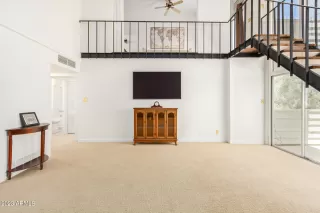 Photo #2: 6561581 Listing