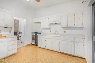 Photo #4: 6561581 Listing