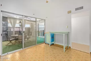 Photo #6: 6561581 Listing