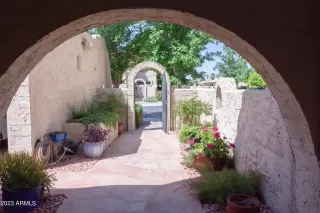 Photo #4: 6561596 Listing 