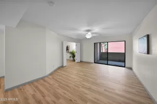 Photo #4: 6561608 Listing 