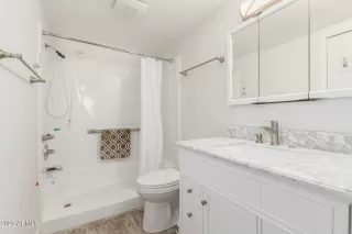 Photo #3: 6561623 Listing