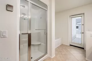 Photo #5: 6561723 Listing 