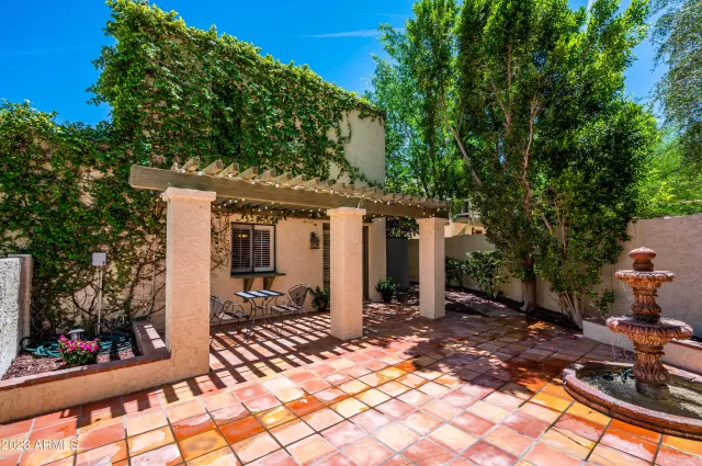 MLS: 6561871 Condo For Sale