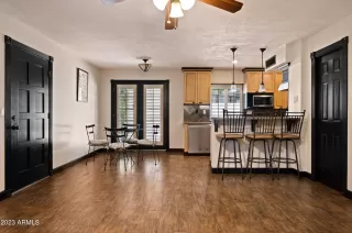 Photo #4: 6561871 Listing