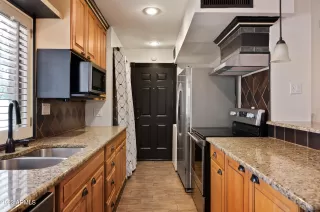 Photo #6: 6561871 Listing