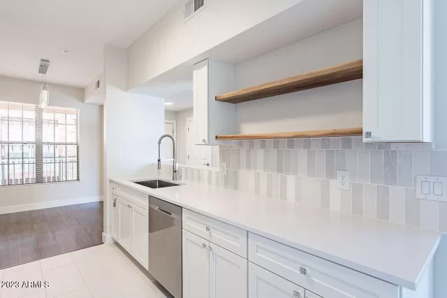 MLS: 6561912 Condo For Sale