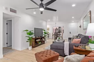 Photo #2: 6561968 Listing 