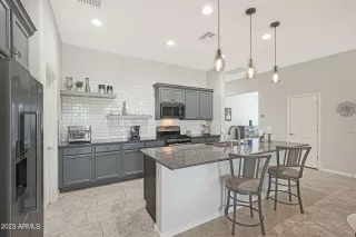 Photo #3: 6562004 Listing 