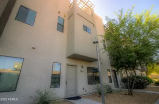 More Details about MLS # 6562145 : 7847 N 20TH GLEN