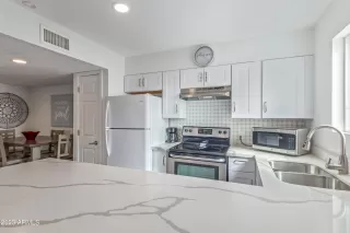 Photo #5: 6562265 Listing 