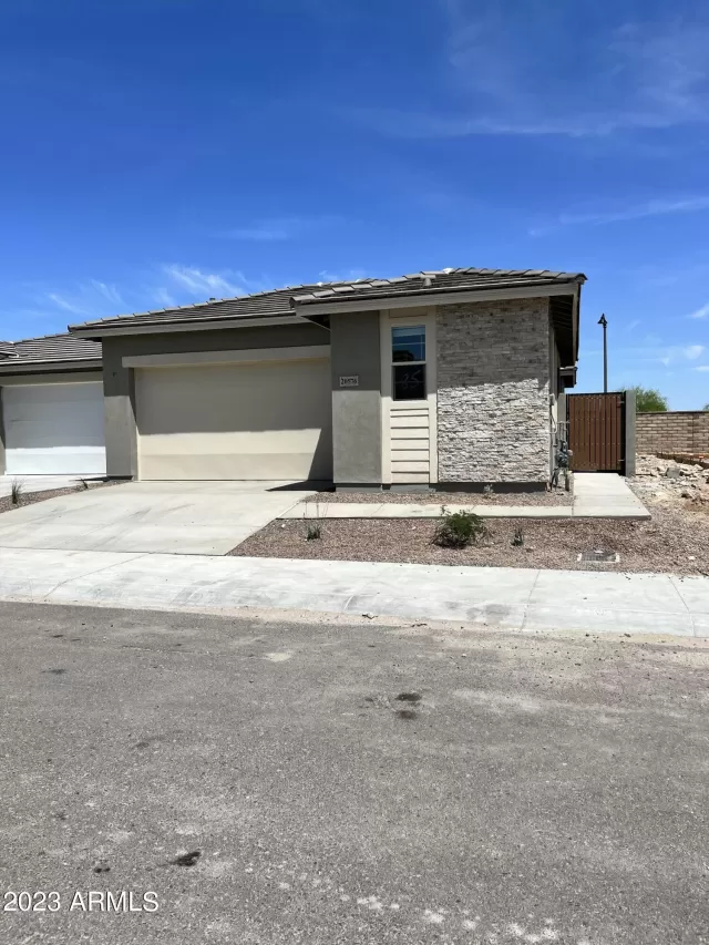 MLS: 6562355 Condo For Sale