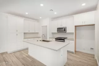 Photo #6: 6562356 Listing 