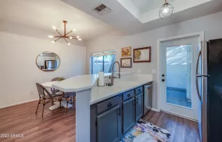 Photo #6: 6562455 Listing 