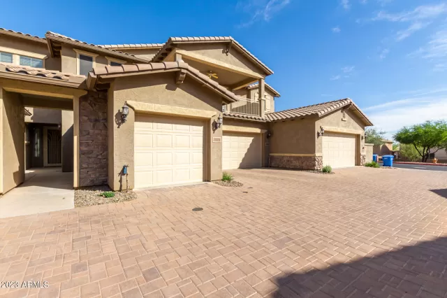 MLS: 6562771 Condo For Sale