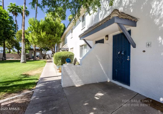 MLS: 6562843 Condo For Sale