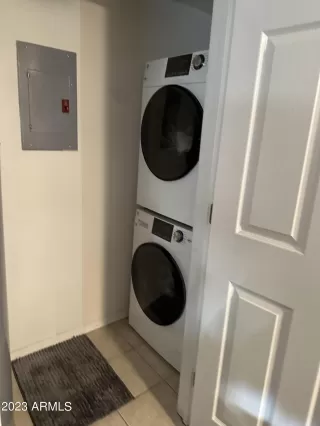 Photo #5: 6562846 Listing