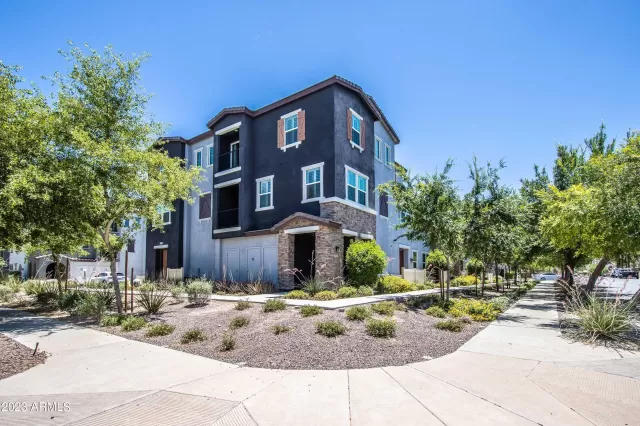 MLS: 6562945 Condo For Sale