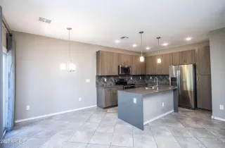 Photo #1: 6562945 Listing