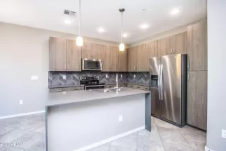 Photo #3: 6562945 Listing