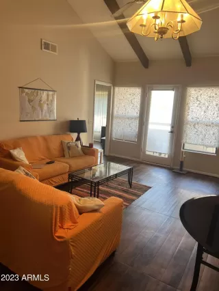 Photo #3: 6563034 Listing