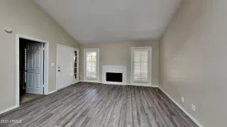 Photo #5: 6563243 Listing