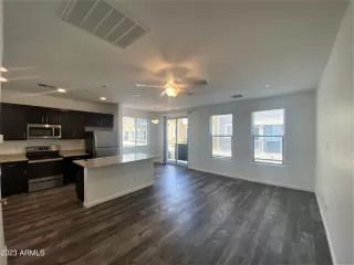 Photo #3: 6563432 Listing