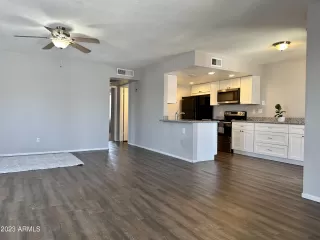 Photo #3: 6563652 Listing