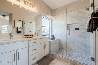 Photo #2: 6563760 Listing 