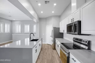 Photo #5: 6563875 Listing