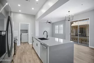 Photo #6: 6563875 Listing