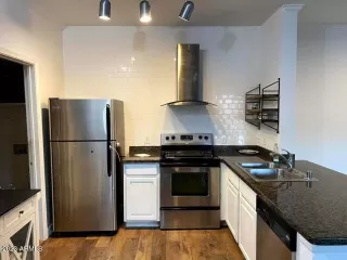 Photo #4: 6563981 Listing