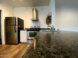 Photo #6: 6563981 Listing