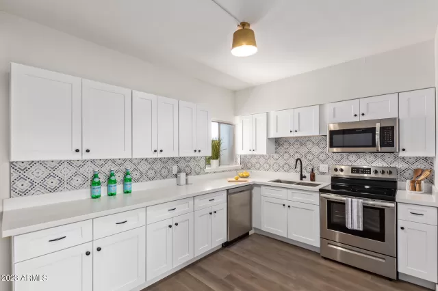 MLS: 6564163 Condo For Sale