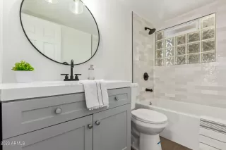 Photo #4: 6564163 Listing