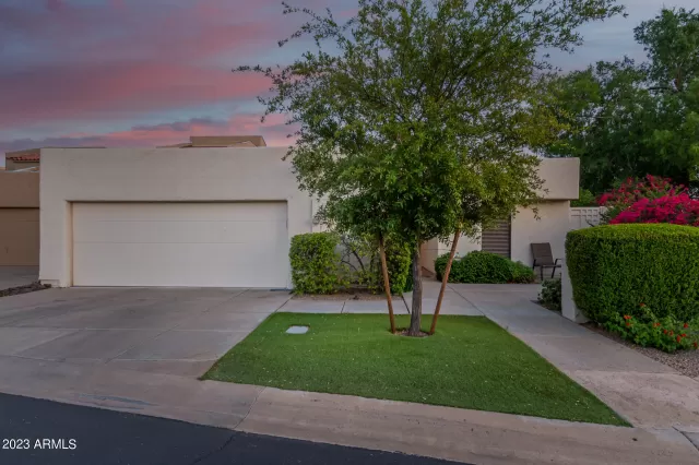 MLS: 6564261 Condo For Sale