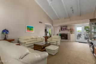 Photo #4: 6564261 Listing