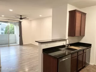 Photo #5: 6564286 Listing