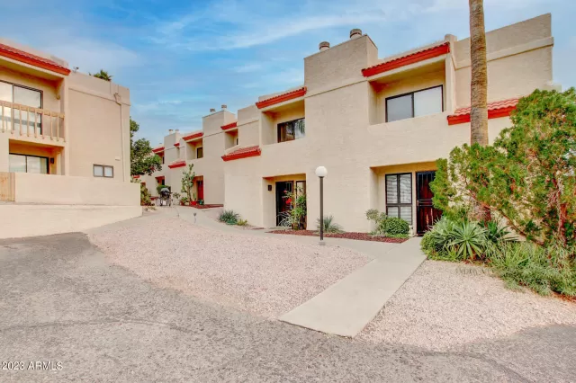 MLS: 6564365 Condo For Sale