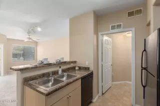 Photo #3: 6564382 Listing