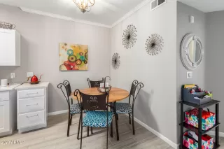 Photo #5: 6564385 Listing