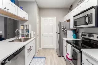 Photo #6: 6564385 Listing