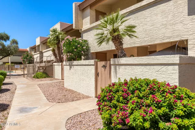 MLS: 6564535 Condo For Sale