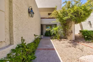 Photo #6: 6564694 Listing