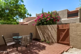 Photo #3: 6564950 Listing