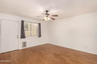 Photo #5: 6564950 Listing