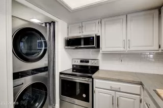 Photo #5: 6565056 Listing 