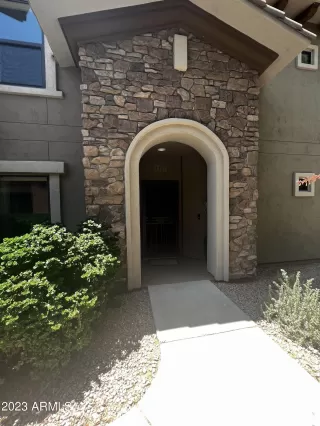 Photo #2: 6565227 Listing