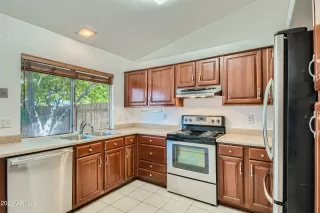 Photo #5: 6565243 Listing